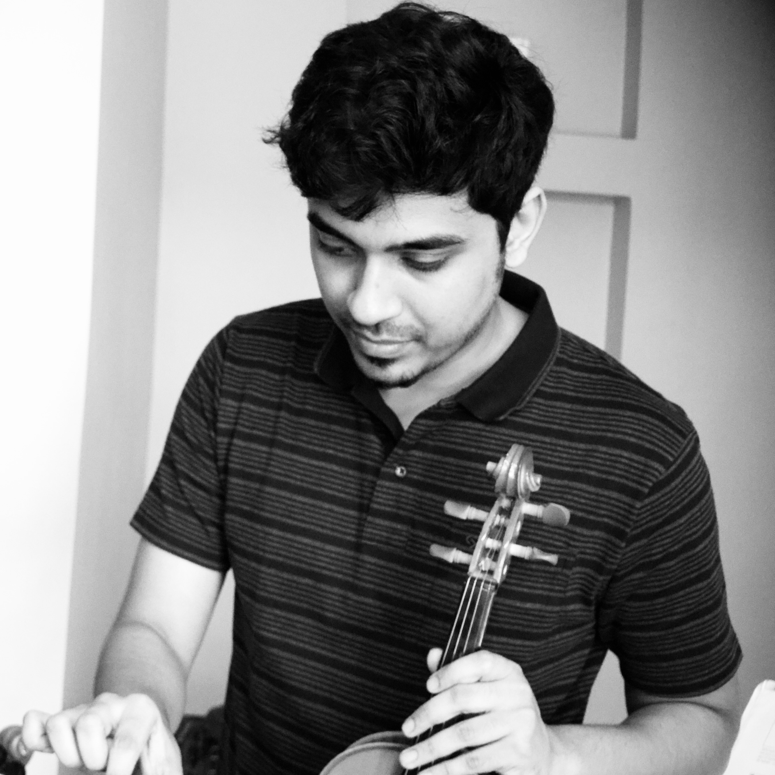 Sagnik Mazumder — Violin Faculty